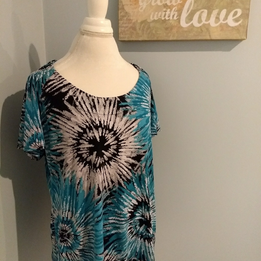 East 5th pullover shirt teal, white and black